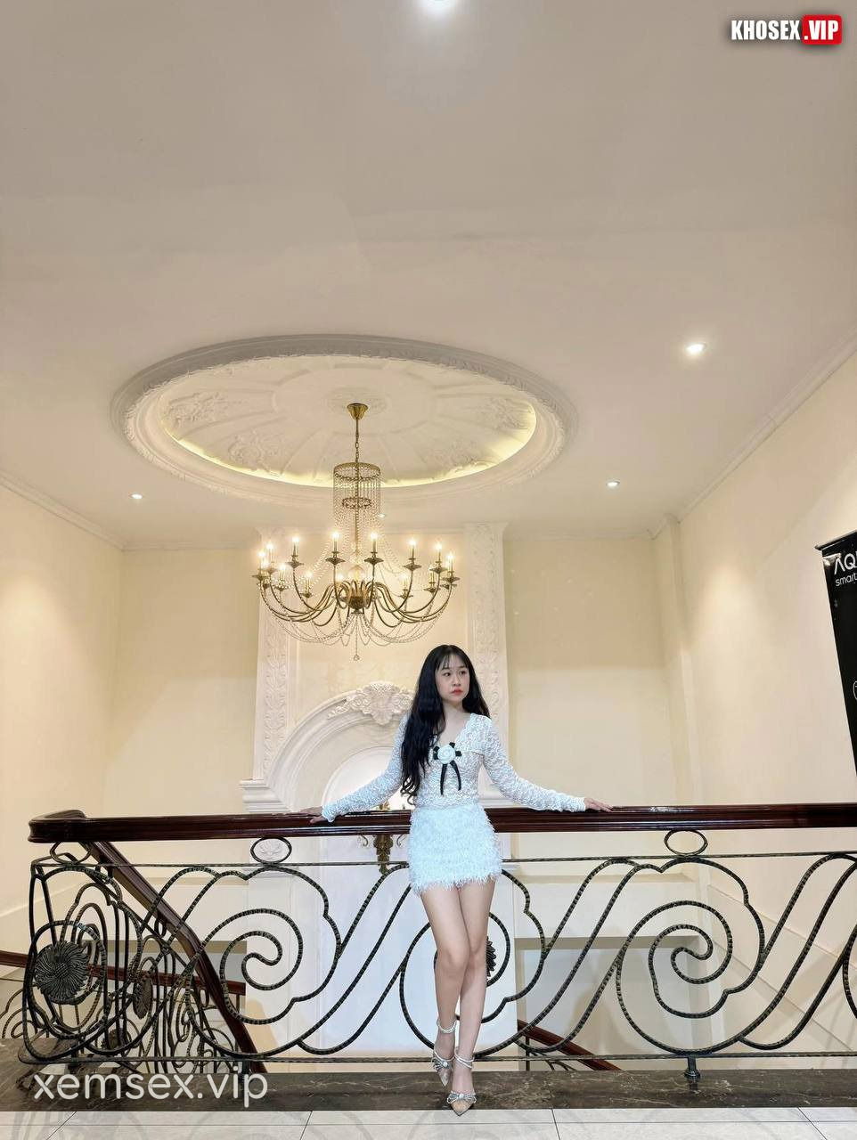 chich-em-nguoi-yeu-hotgirl-nhan-vien-dien-may-xanh-dam-dang-hinh-09
